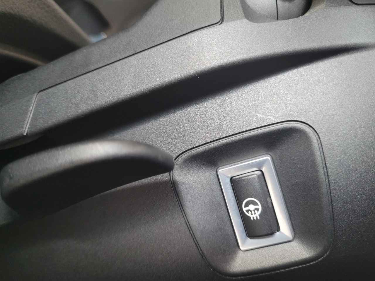 2023 Volvo S90 - Image 29