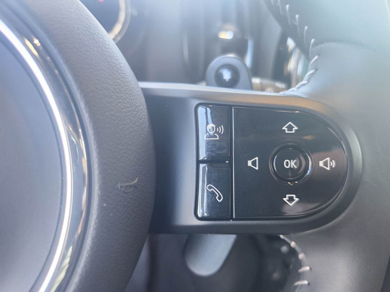2026 Kia EV9 - Image 18