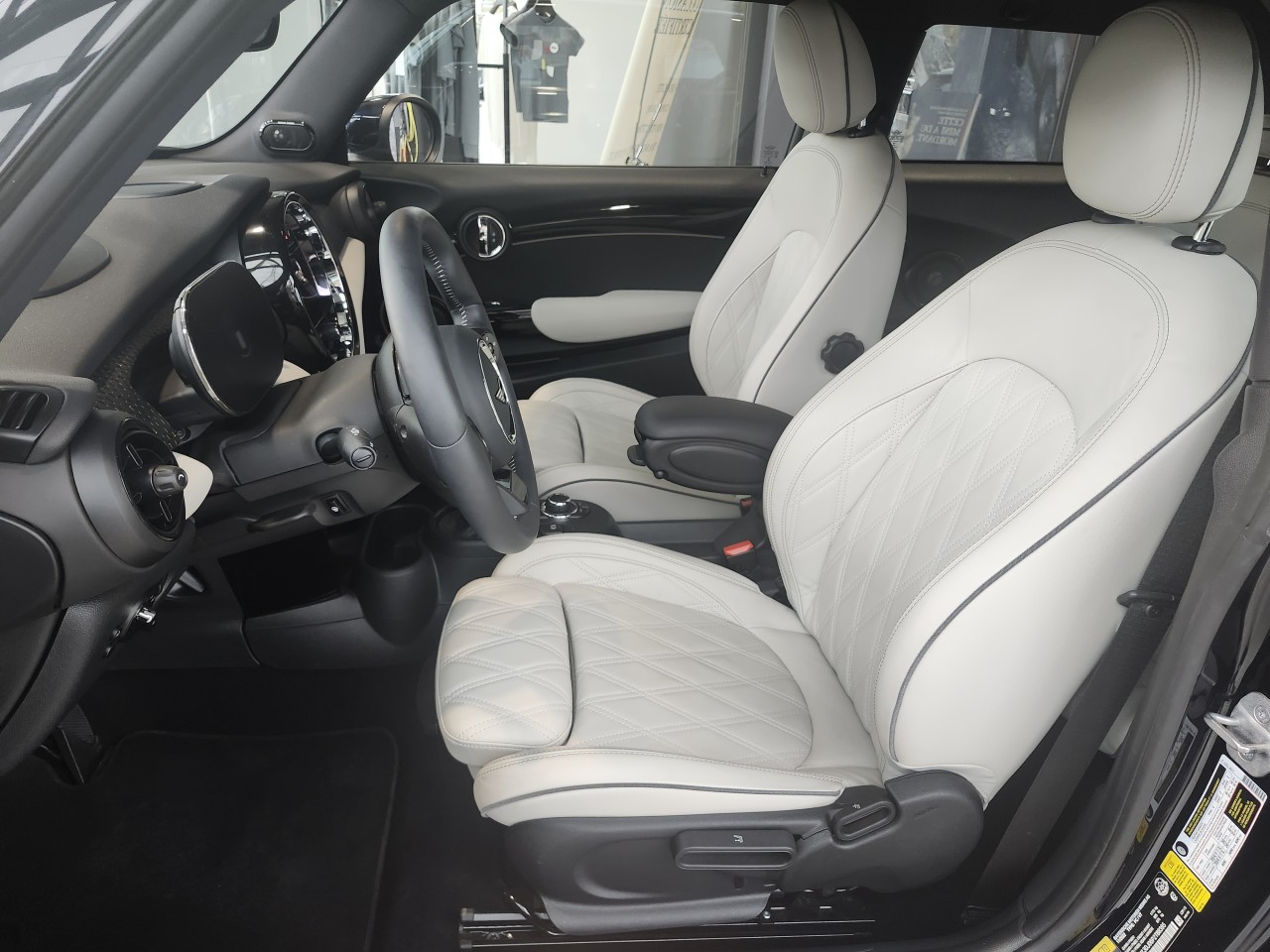 2016 Kia Sorento - Image 12