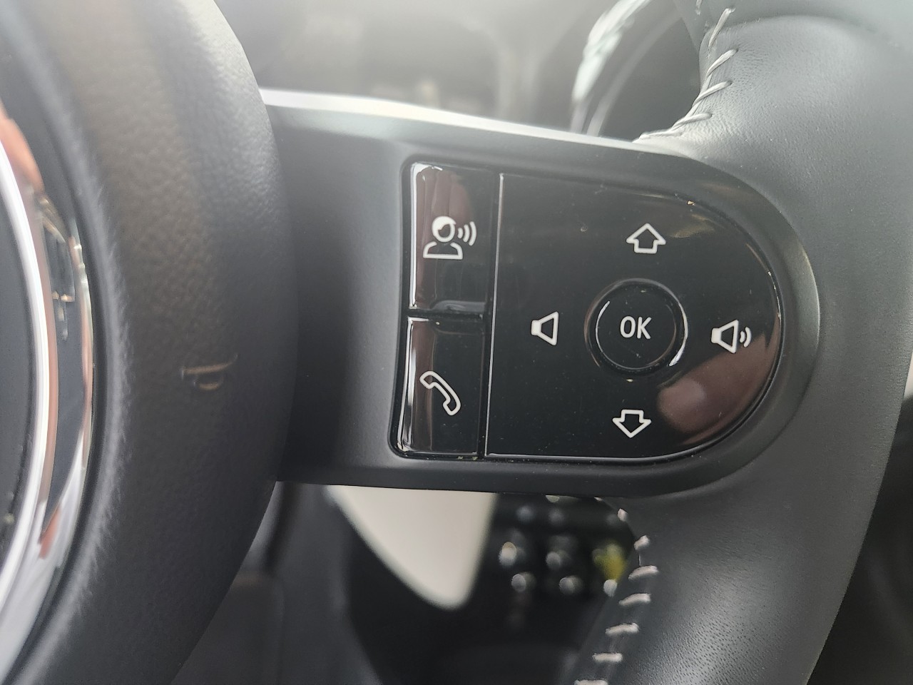 2016 Kia Sorento - Image 15