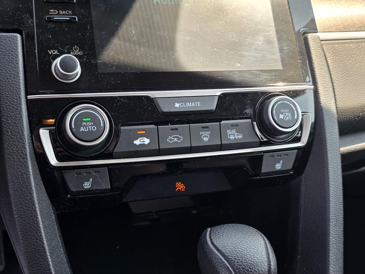 2019 Lexus RX - Image 18