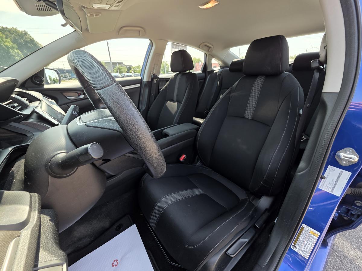 2019 Lexus RX - Image 22