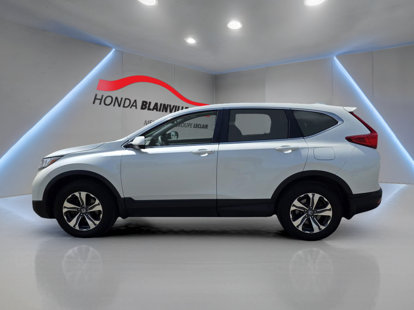 2019 Ford Transit Cargo Van - Image 4