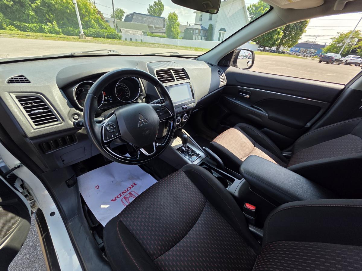 2021 Ford Transit Cargo Van - Image 10