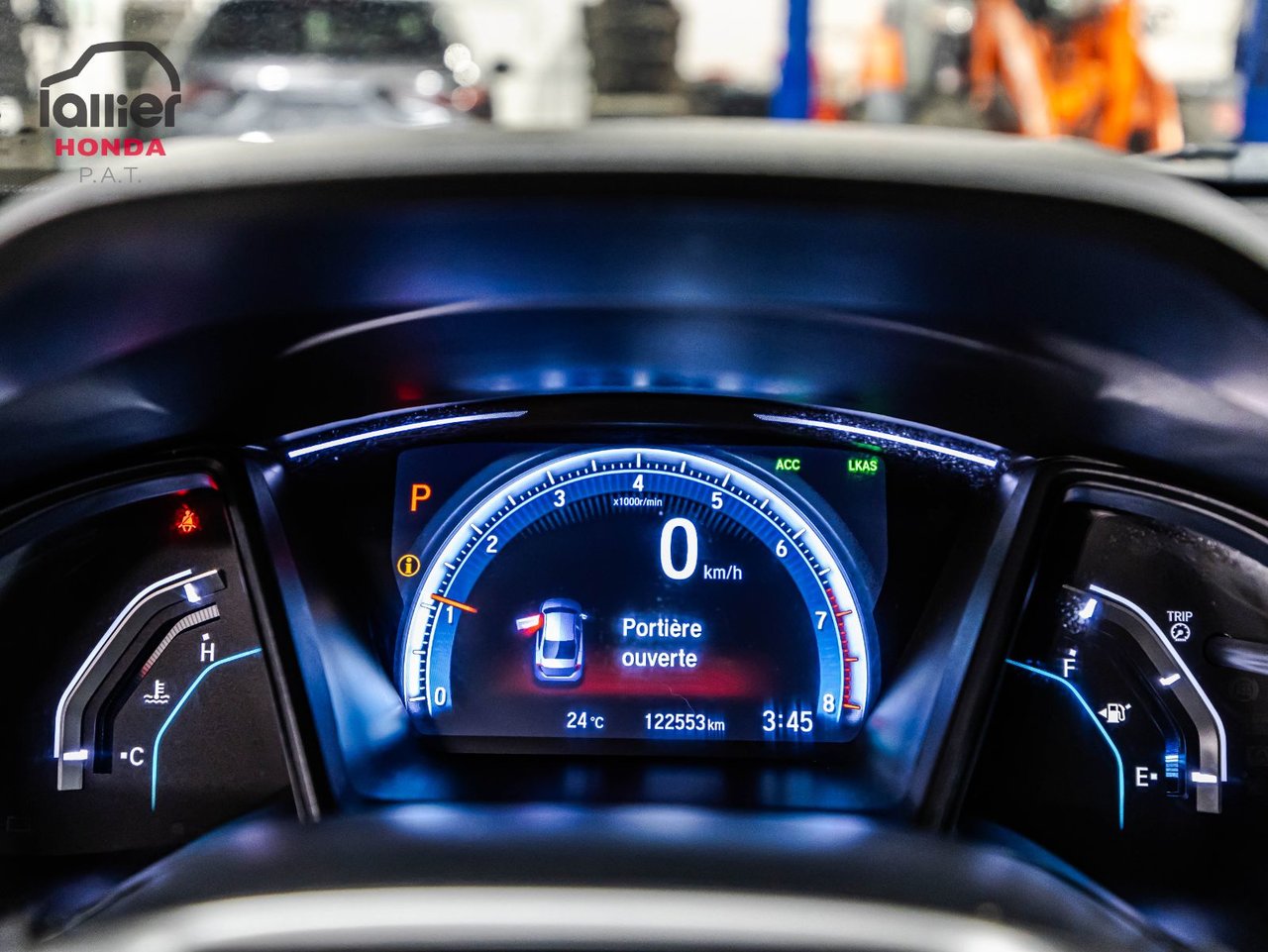 2024 Toyota Corolla - Image 33