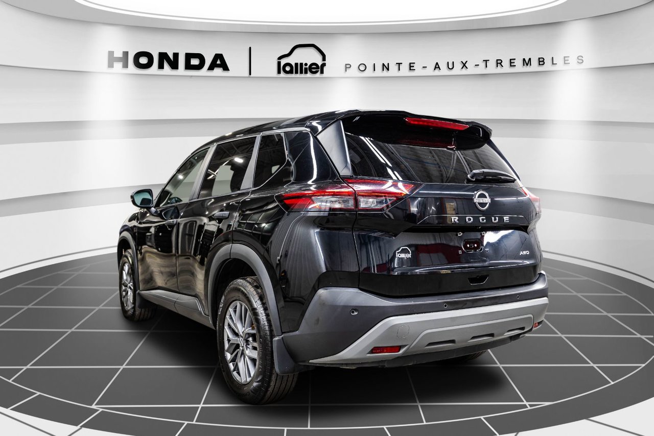 2025 Toyota Highlander - Image 14