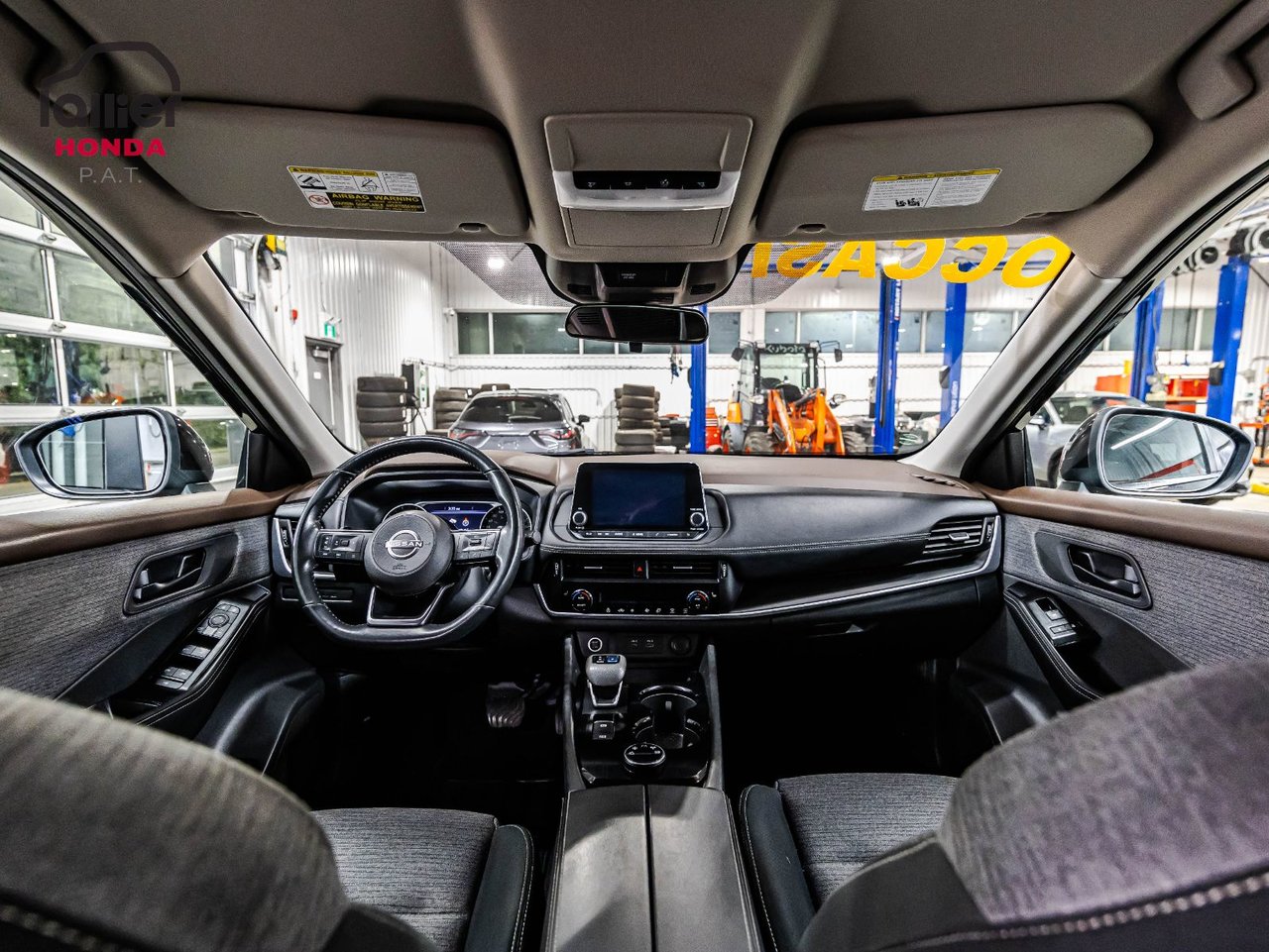 2025 Toyota Highlander - Image 23