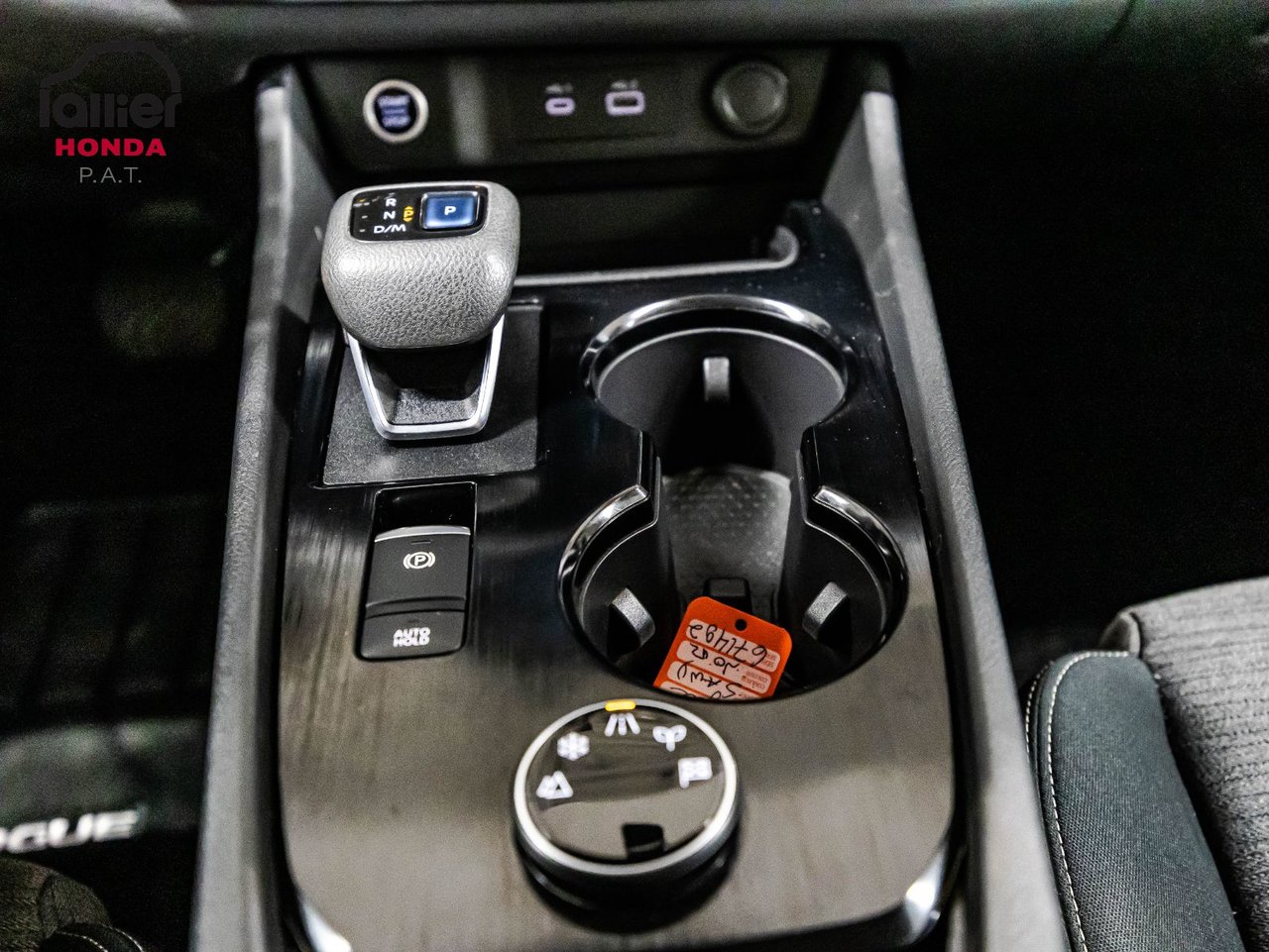 2025 Toyota Highlander - Image 33