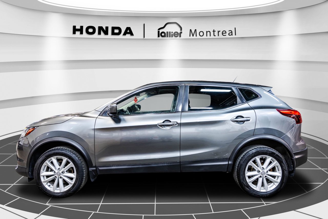 2022 Ford Explorer - Image 12