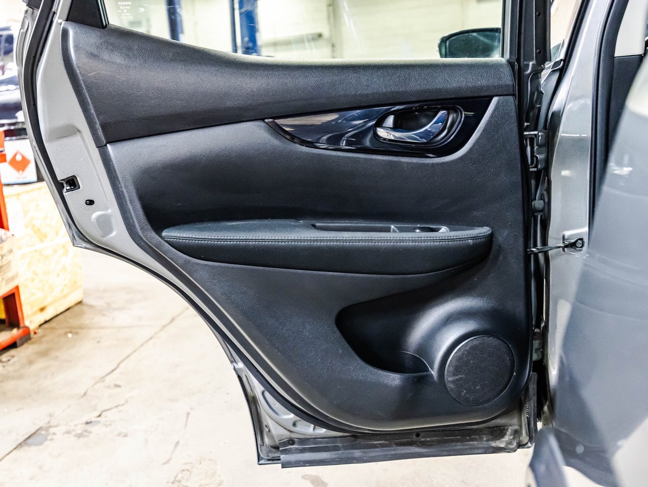 2022 Ford Explorer - Image 21