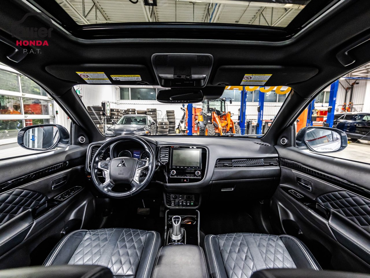 2022 Toyota Rav4 - Image 30