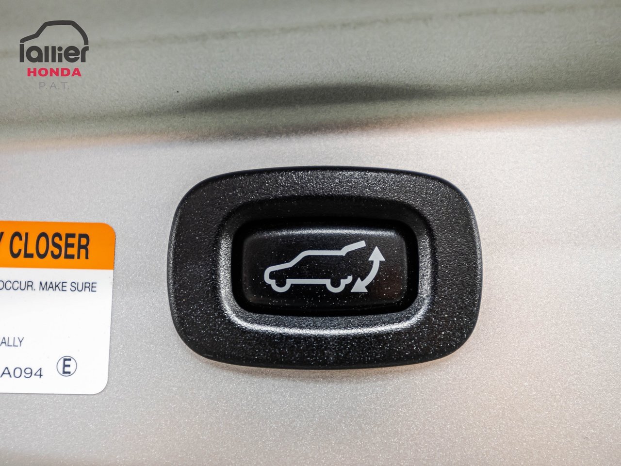 2022 Toyota Rav4 - Image 31