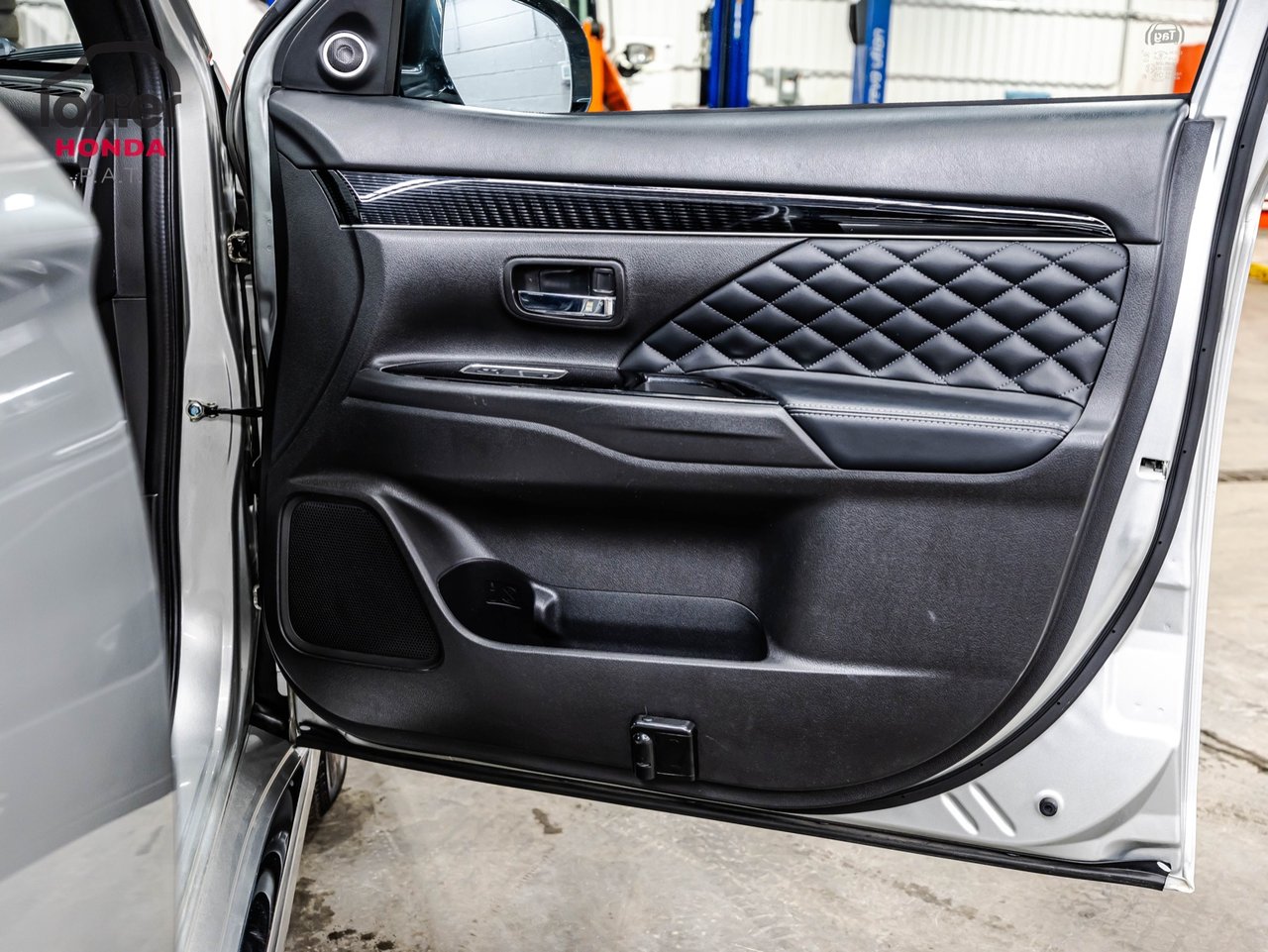 2022 Toyota Rav4 - Image 33