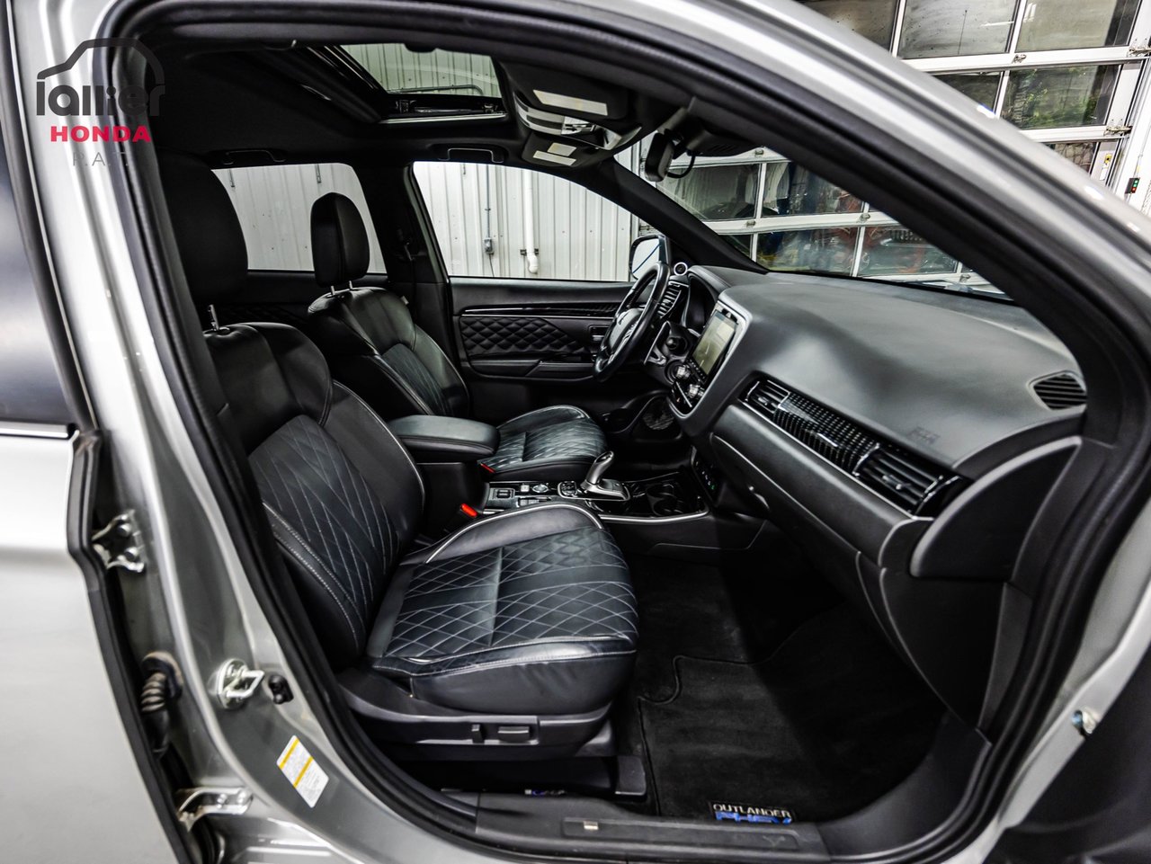2022 Toyota Rav4 - Image 34