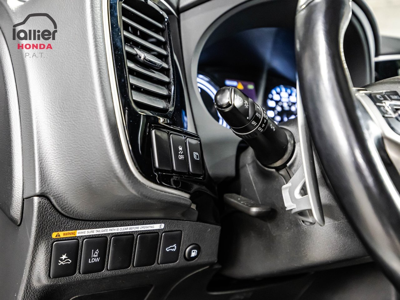 2022 Toyota Rav4 - Image 38