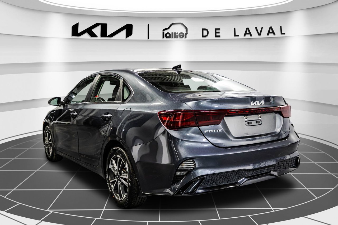 2023 Toyota Corolla Cross - Image 10