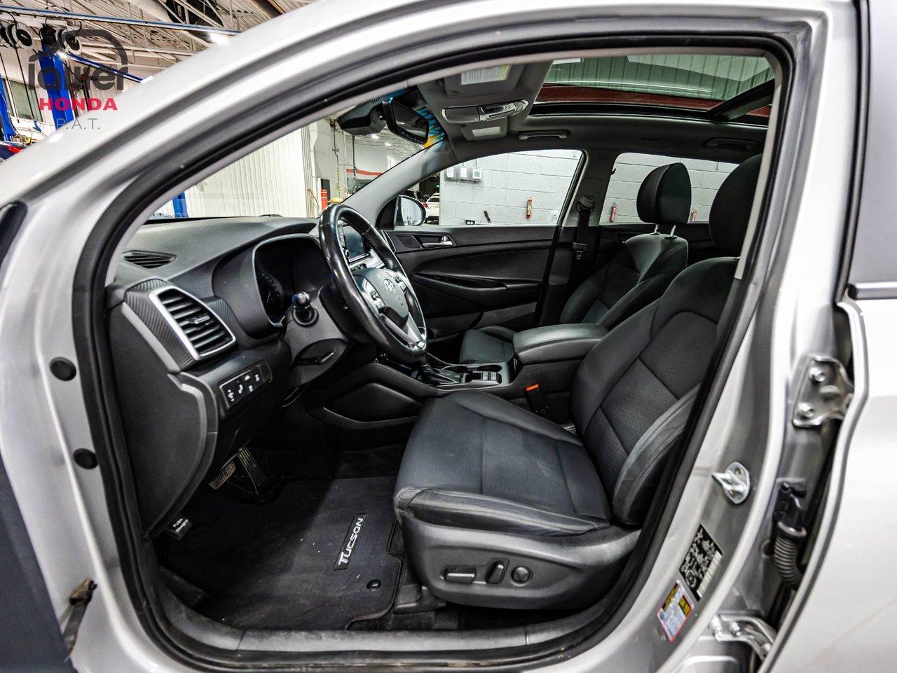 2018 Toyota Yaris Hatchback - Image 33