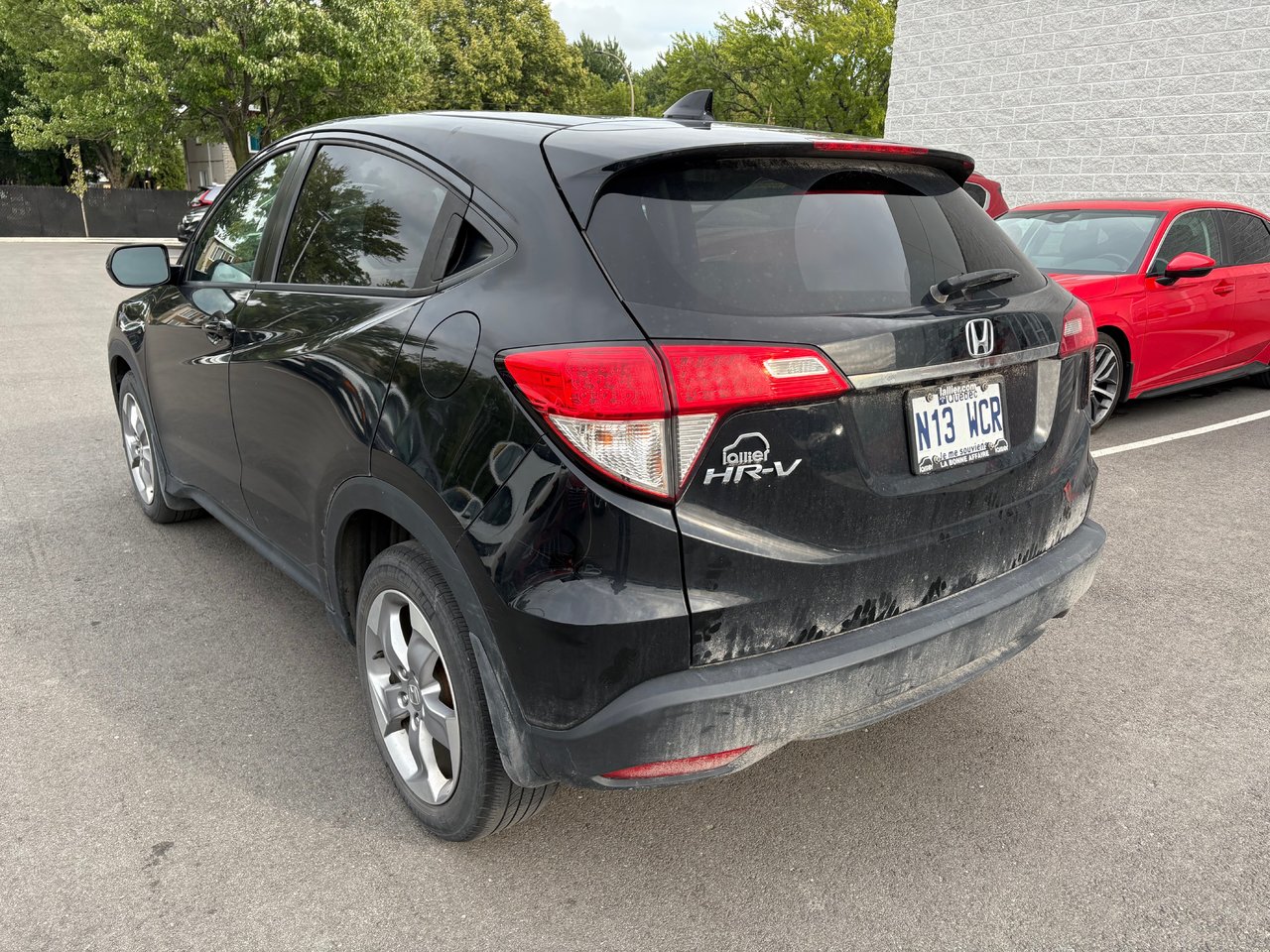 2022 Honda Passport - Image 2