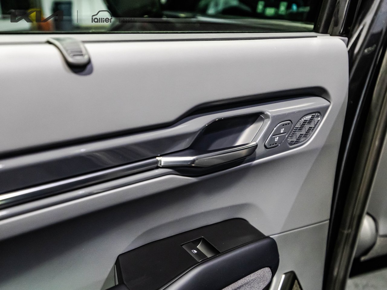 2023 Acura MDX - Image 15