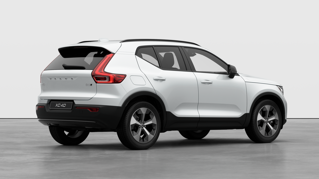 2023 Volkswagen Tiguan - Image 18