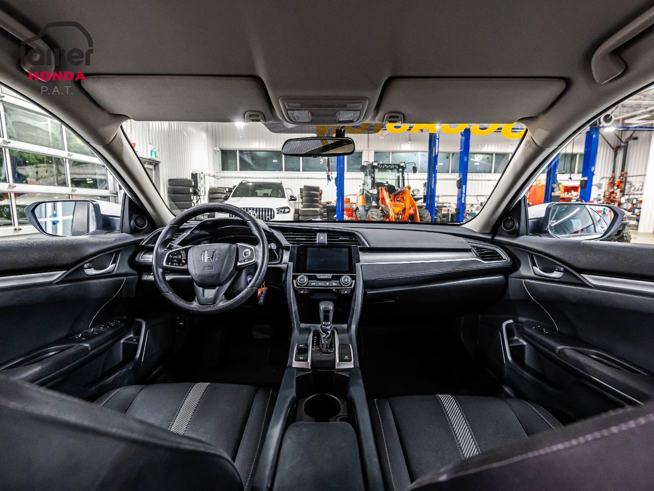 2022 Toyota Venza - Image 42