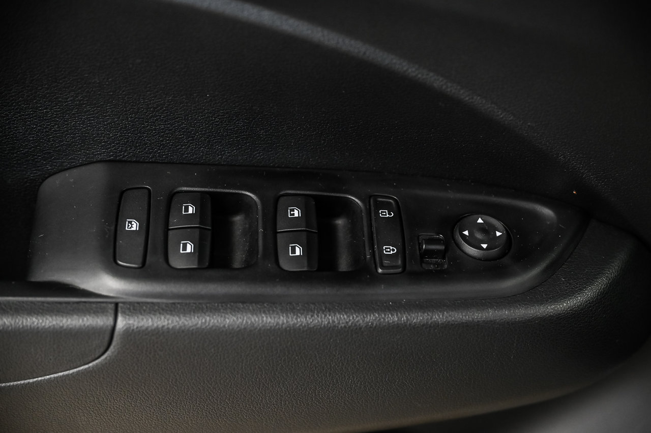 2023 Volvo XC60 - Image 17