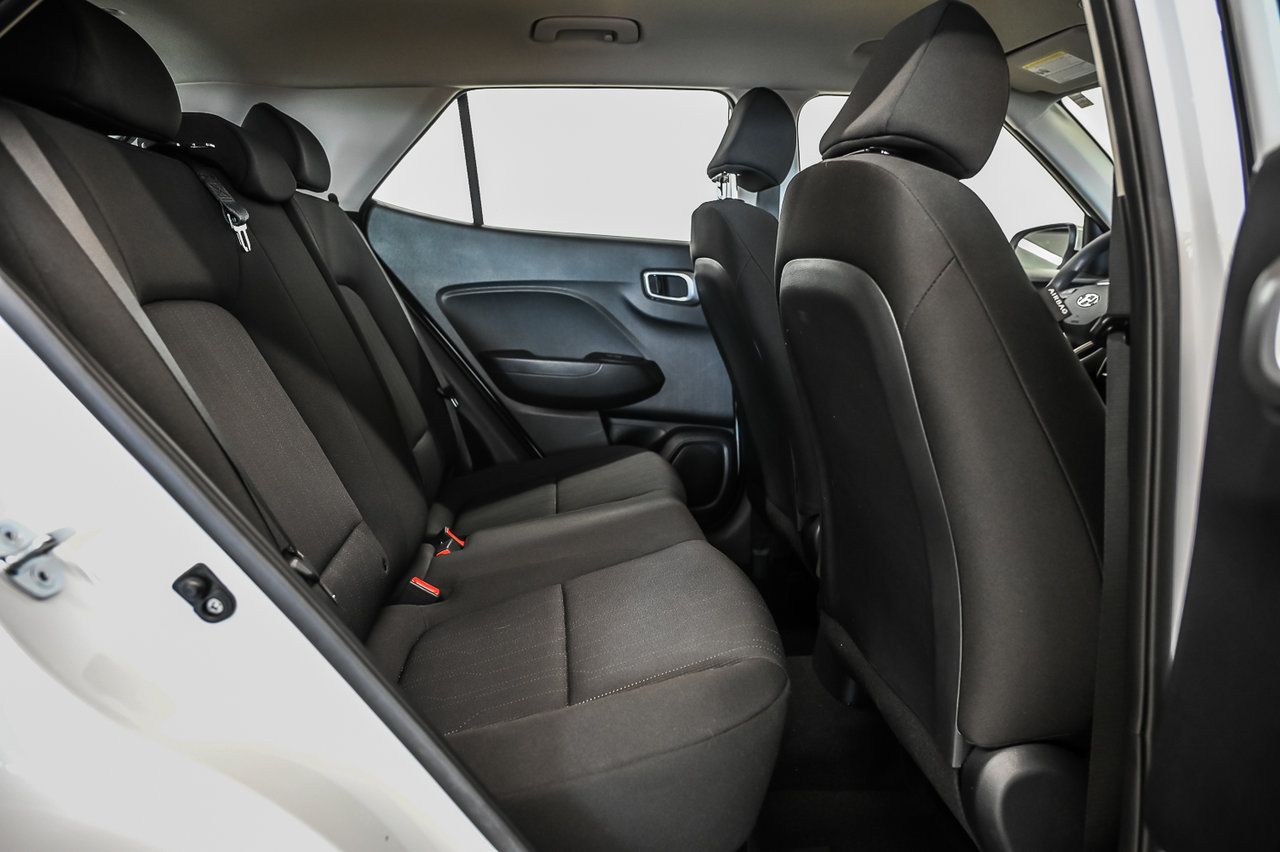 2023 Volvo XC60 - Image 23