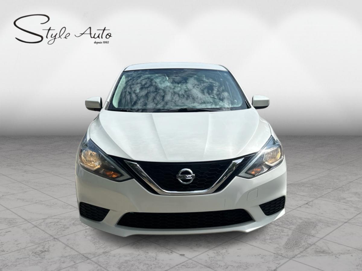 2022 Hyundai Santa Fe Plug-In Hybrid - Image 2