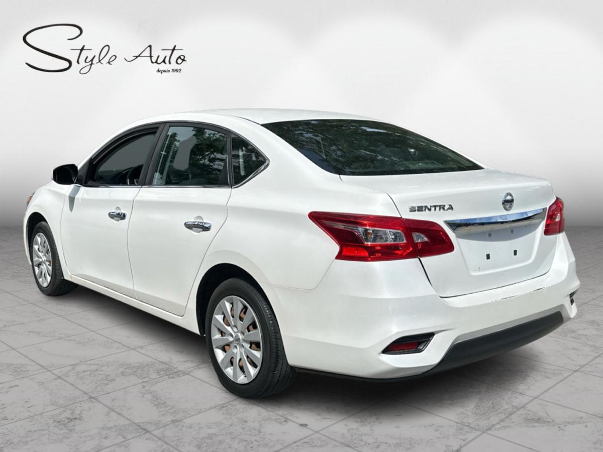 2022 Hyundai Santa Fe Plug-In Hybrid - Image 4