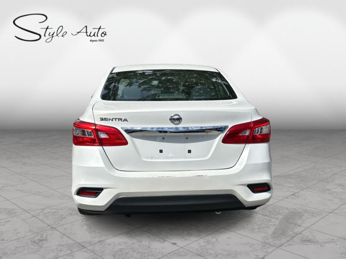 2022 Hyundai Santa Fe Plug-In Hybrid - Image 5