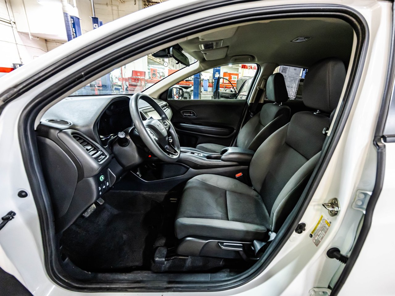 2026 Ford Maverick - Image 27