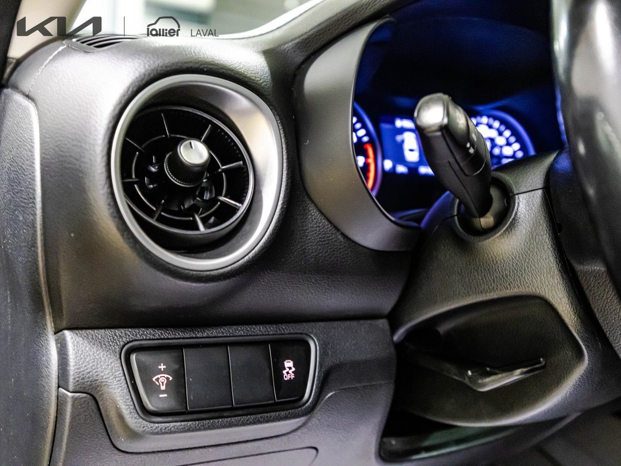 2026 Ford F-150 - Image 25