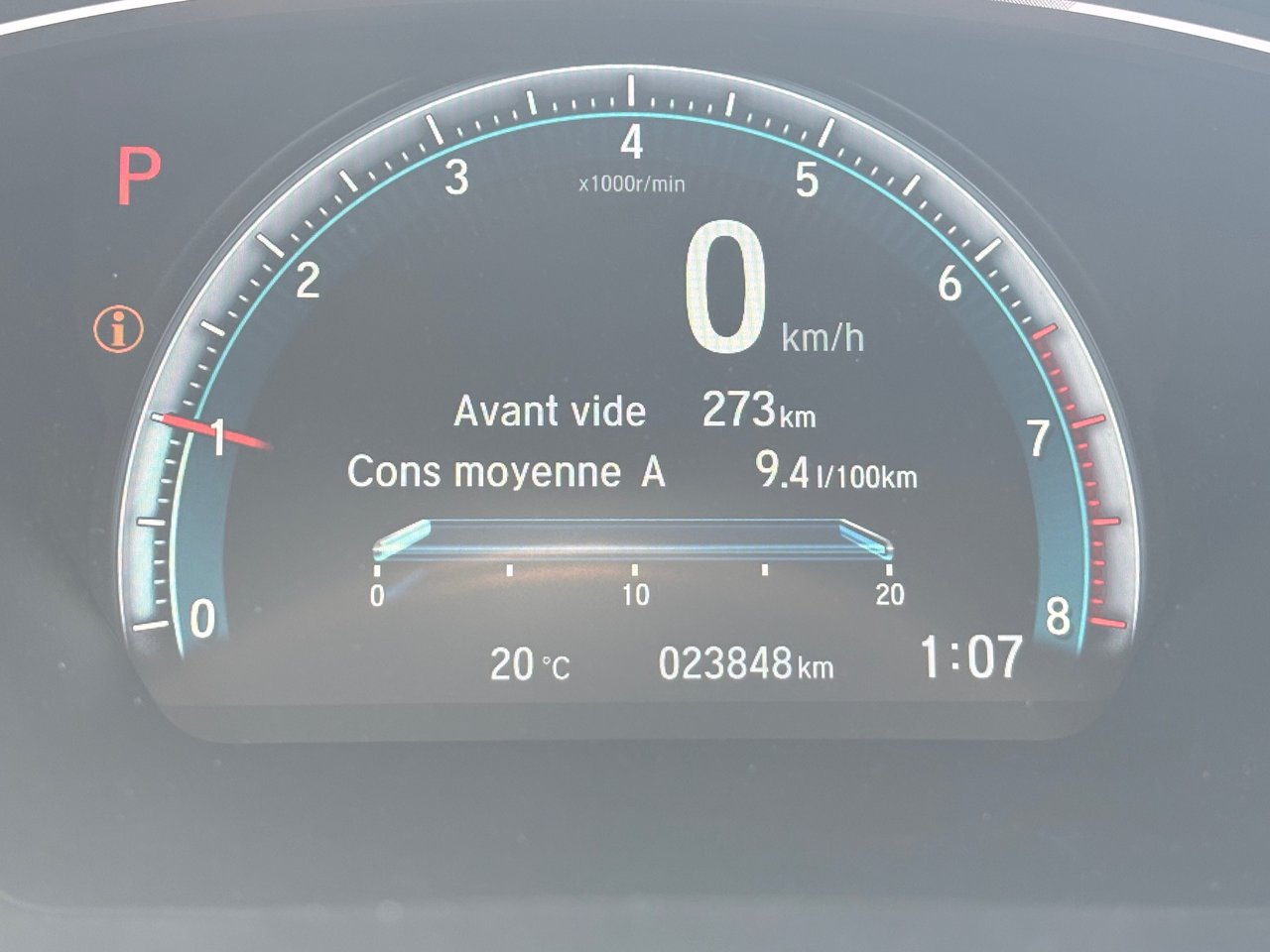 2022 Volvo XC40 - Image 5
