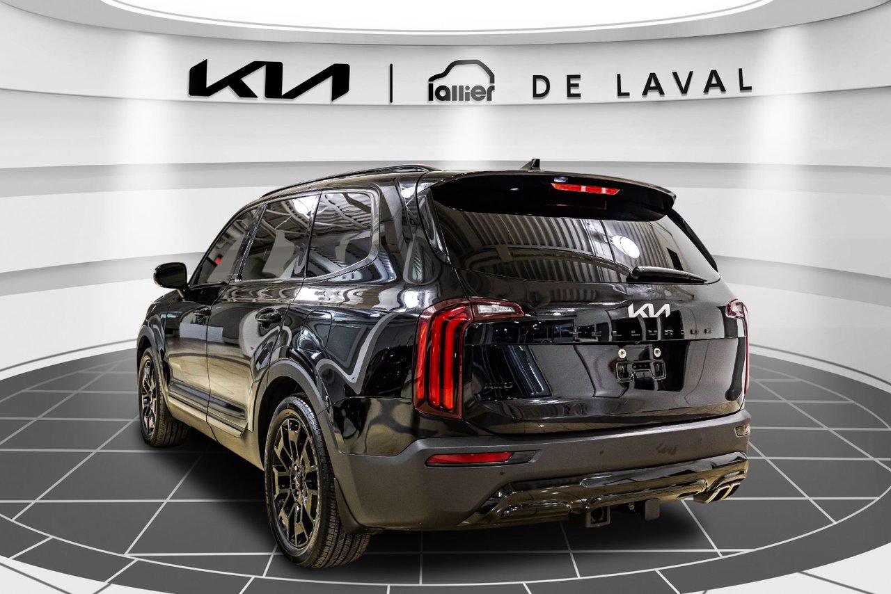 2022 Chrysler 300 - Image 10