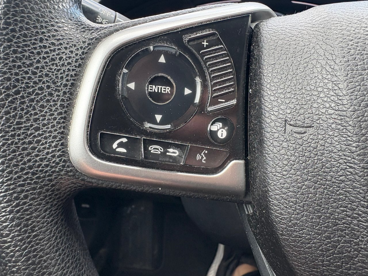 2026 Ford Maverick - Image 6