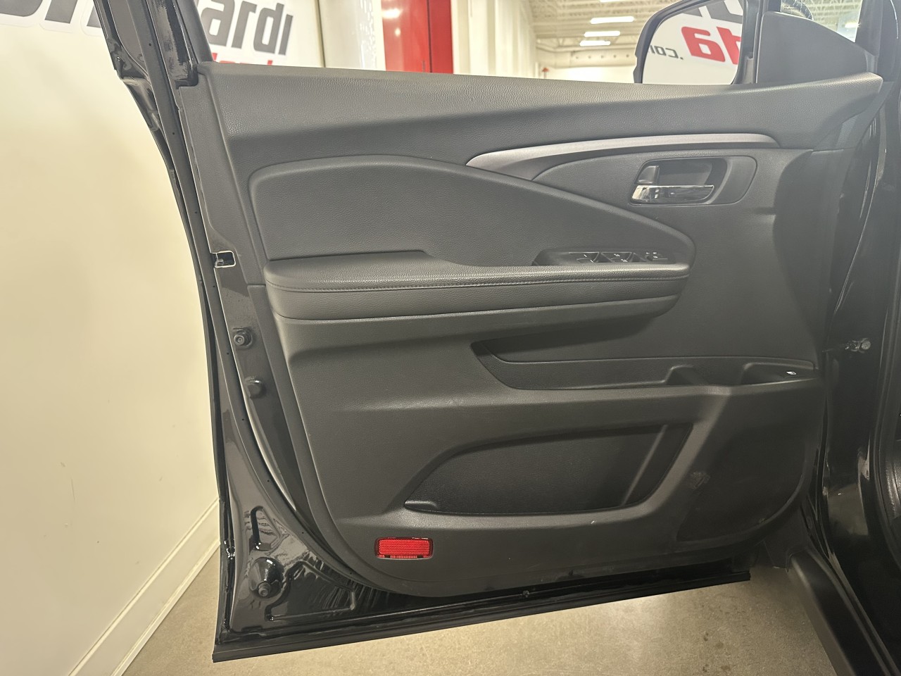 2027 HONDA HR-V - Image 11