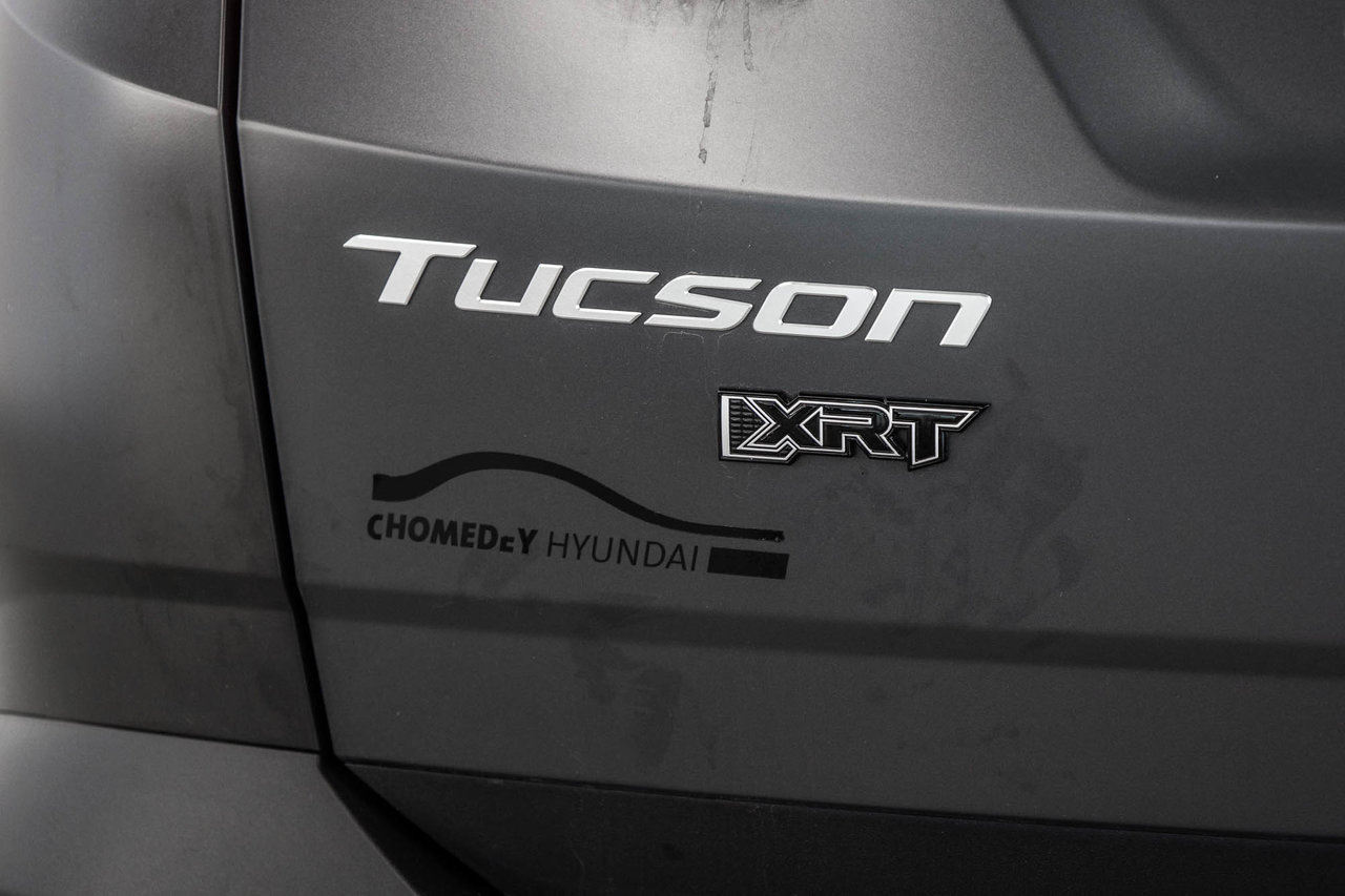 2015 Subaru Legacy - Image 16