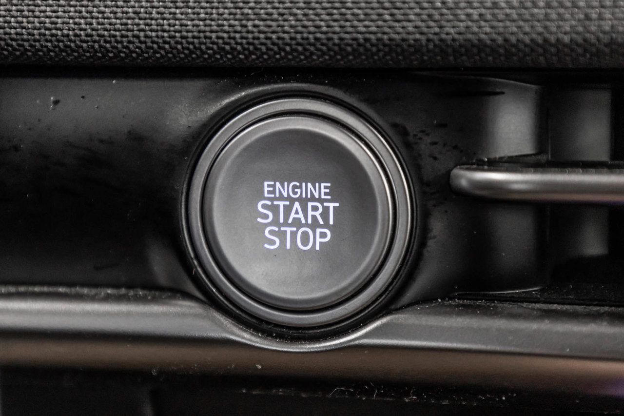 2015 Subaru Legacy - Image 30