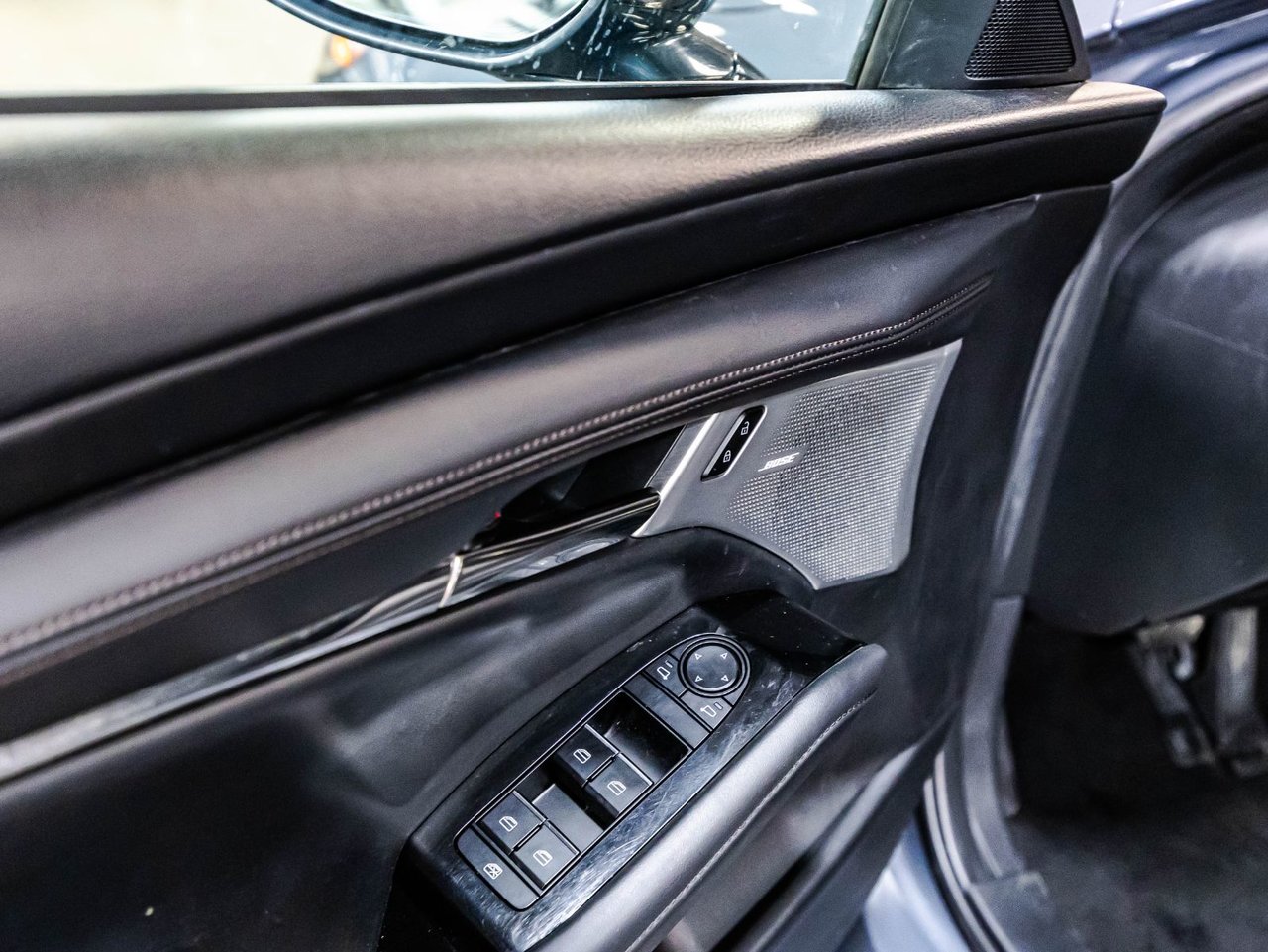 2027 Lincoln Aviator - Image 19