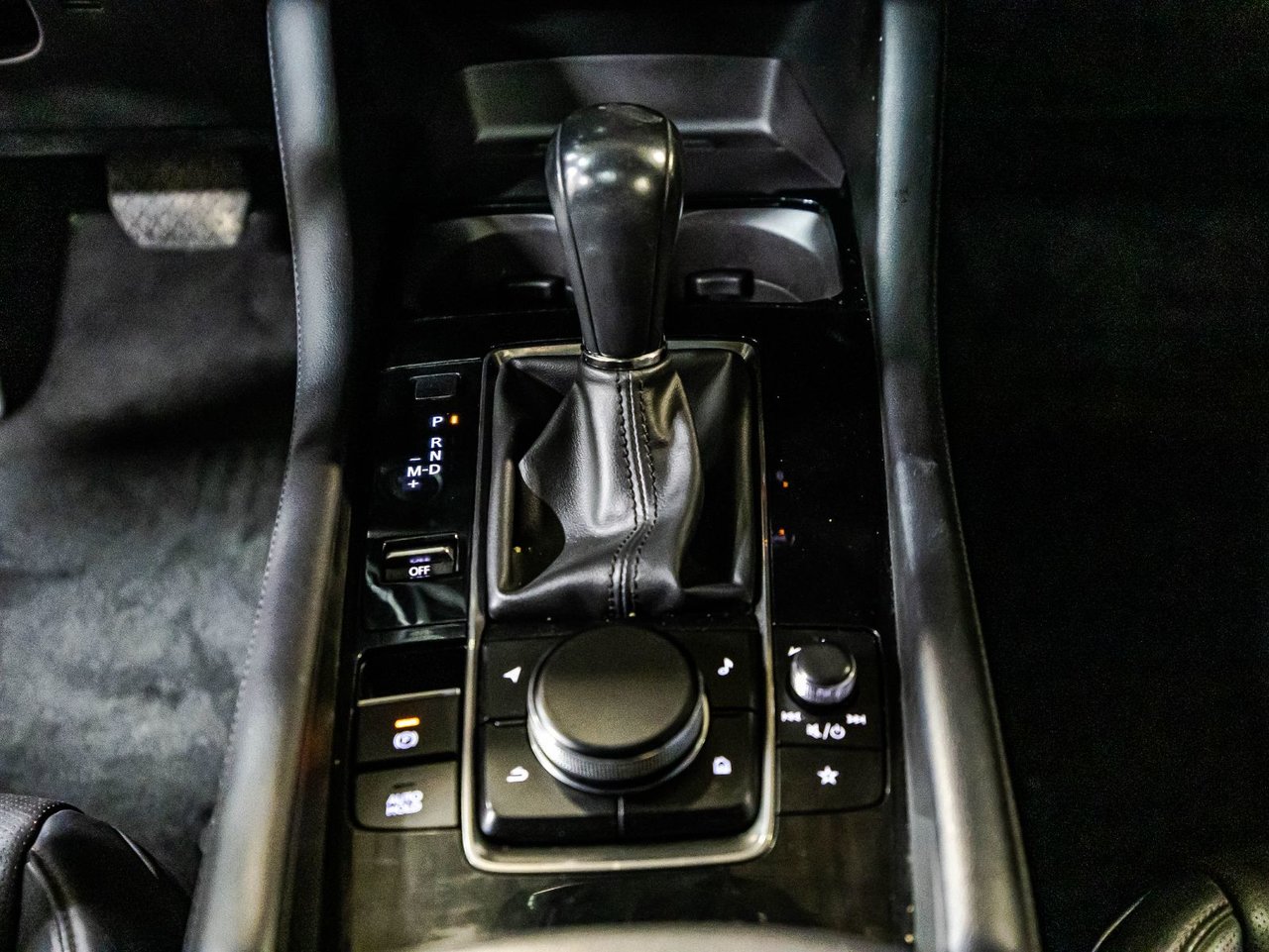 2027 Lincoln Aviator - Image 34