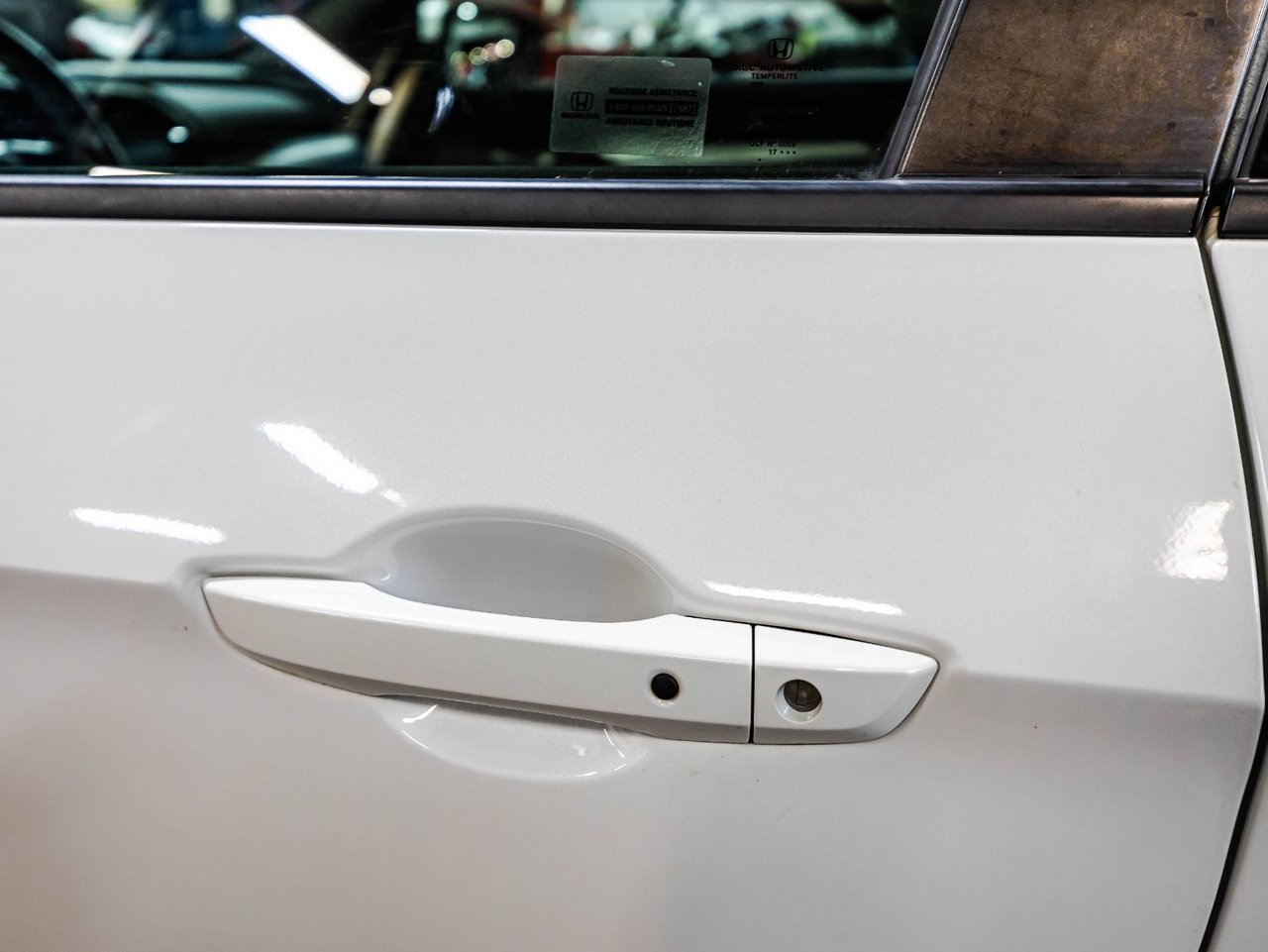 2022 Volvo XC40 - Image 20