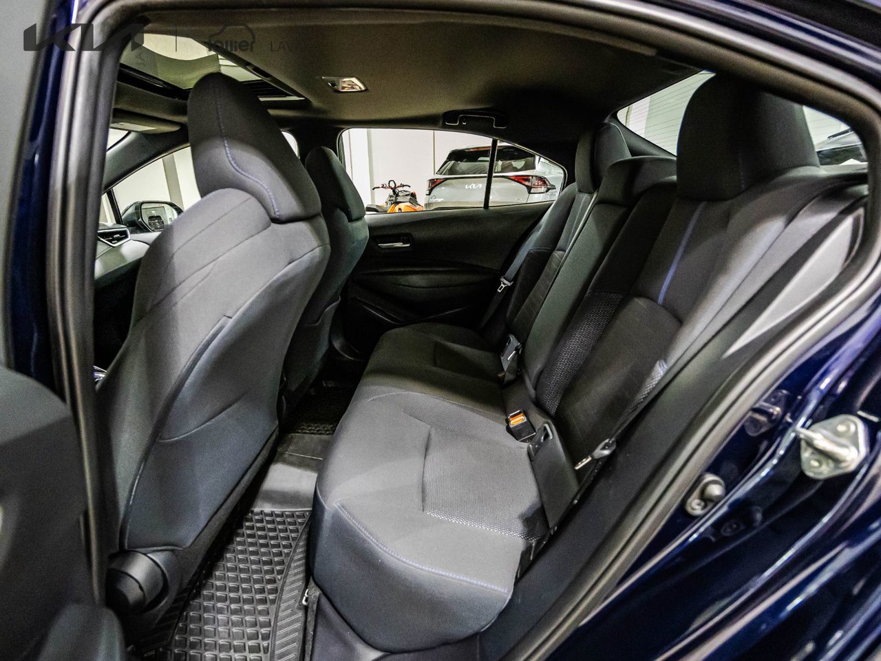 2021 Toyota Venza - Image 13