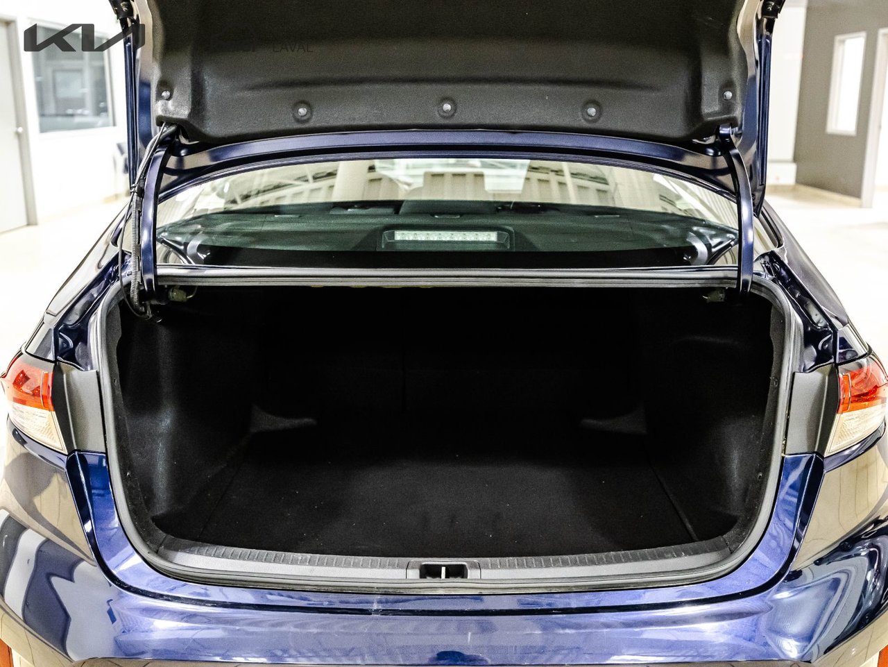 2021 Toyota Venza - Image 15