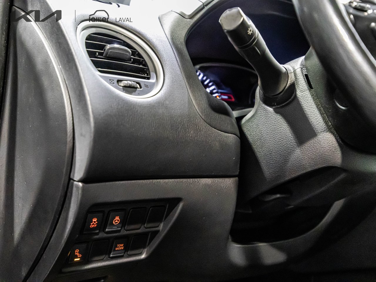 2022 Toyota Corolla - Image 18