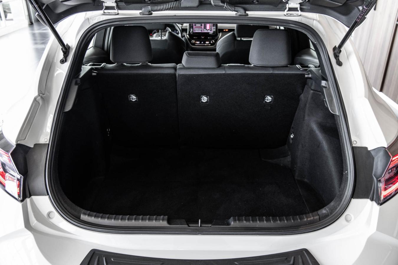 2027 Hyundai Kona - Image 11