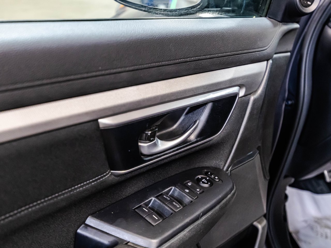 2021 Toyota Highlander - Image 20