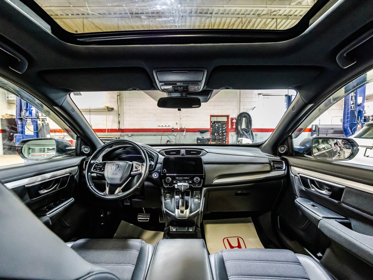 2021 Toyota Highlander - Image 23