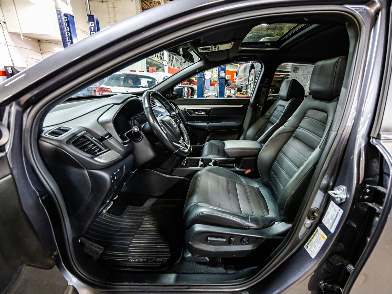 2021 Toyota Highlander - Image 29