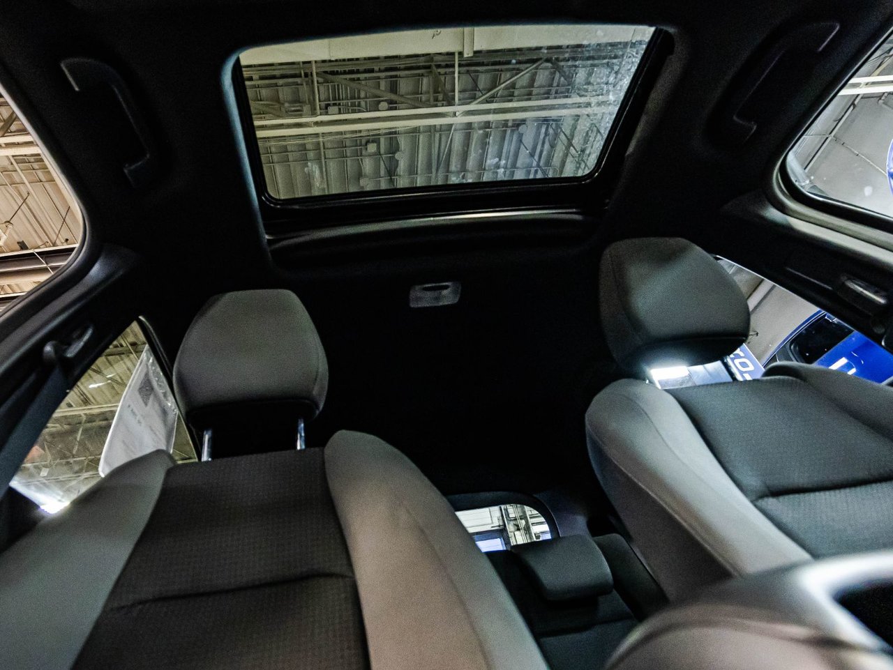 2027 Lincoln Aviator - Image 28