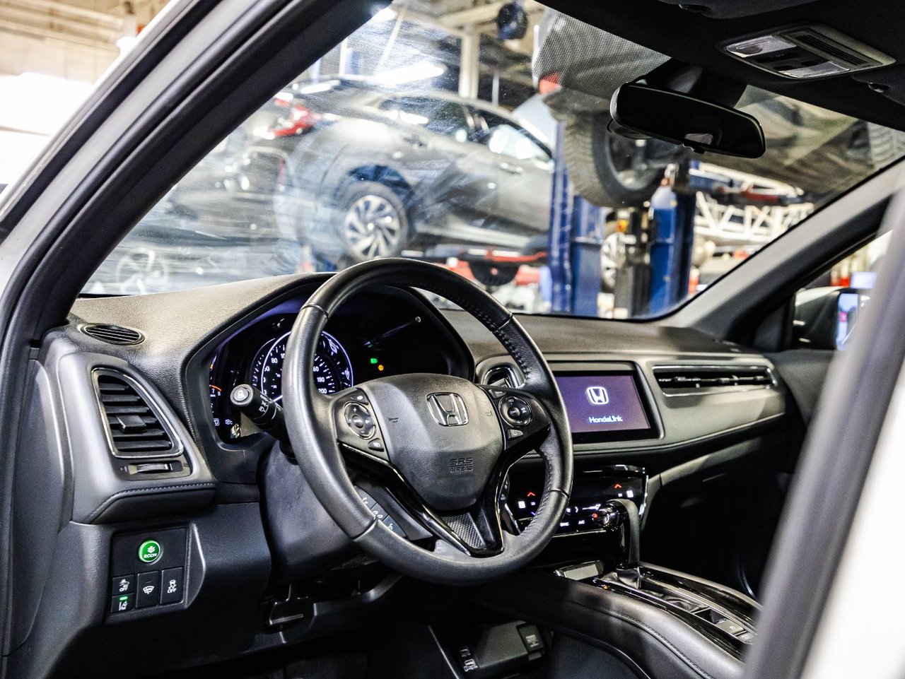 2027 Lincoln Aviator - Image 30